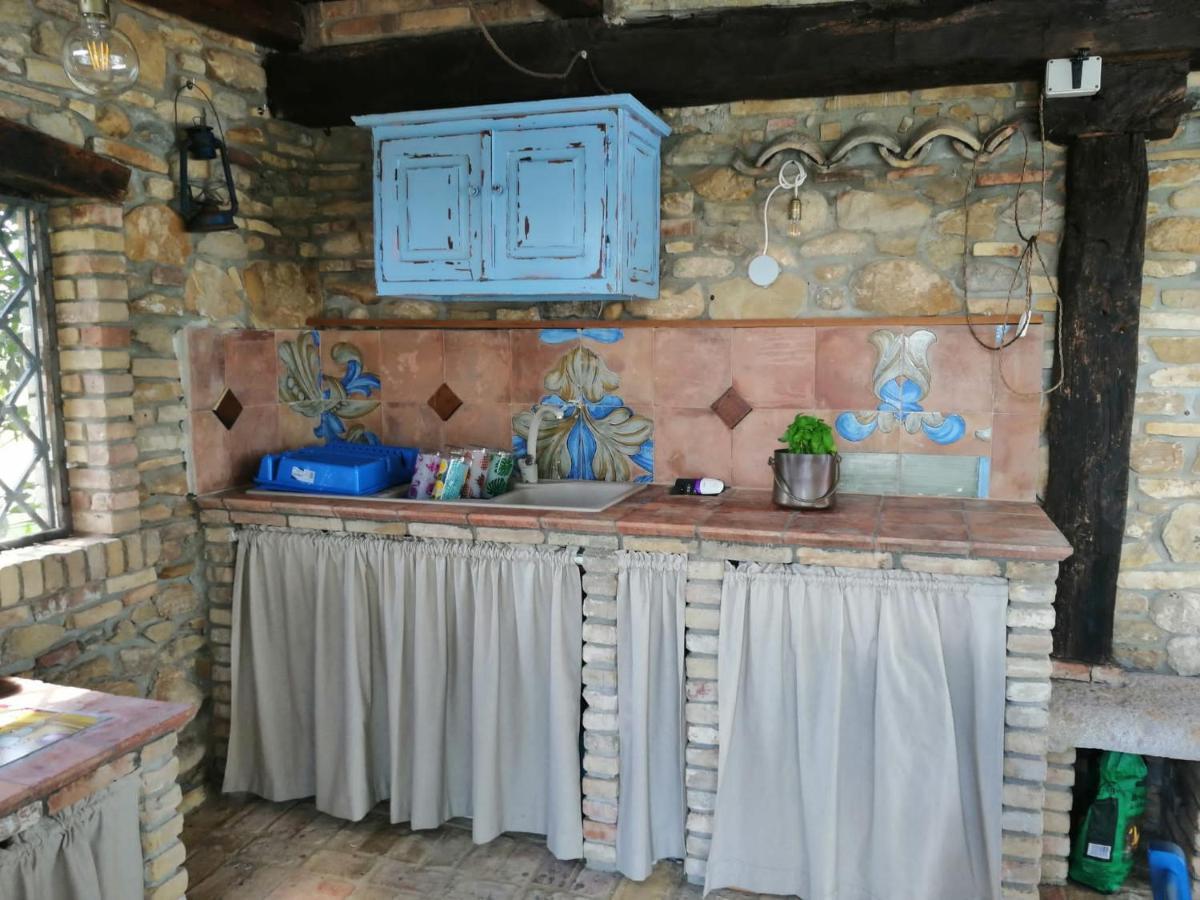 Villa Oscar Vasto Luaran gambar