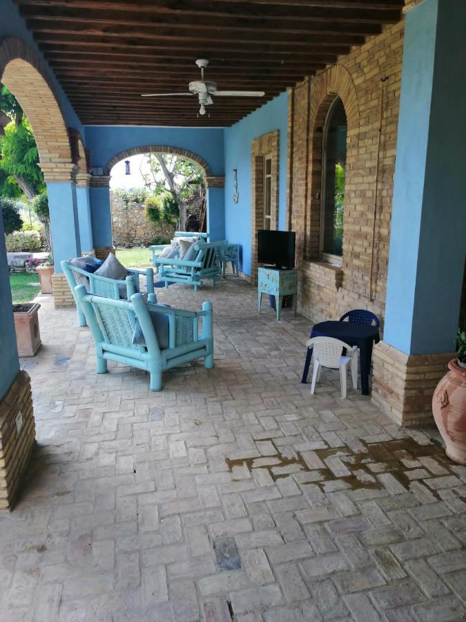 Villa Oscar Vasto Luaran gambar