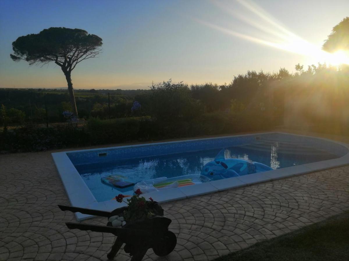 Villa Oscar Vasto Luaran gambar